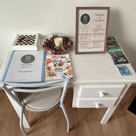 Au Cosy Garden Apartment Reims Ngoại thất bức ảnh